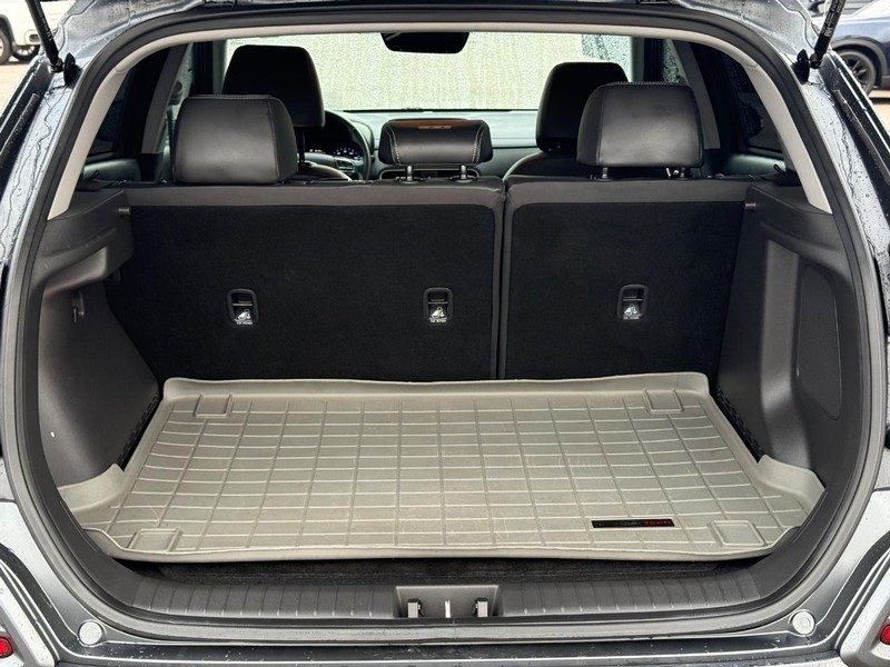 Hyundai Kona Vehicle Full-screen Gallery Image 6