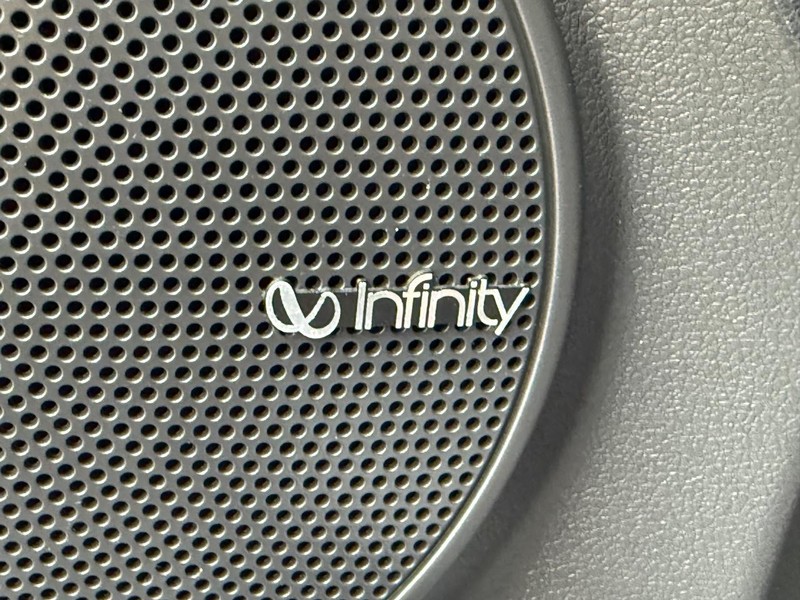 Hyundai Kona Vehicle Full-screen Gallery Image 26