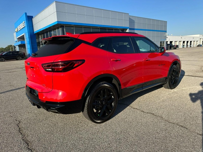 Chevrolet Blazer Vehicle Full-screen Gallery Image 6