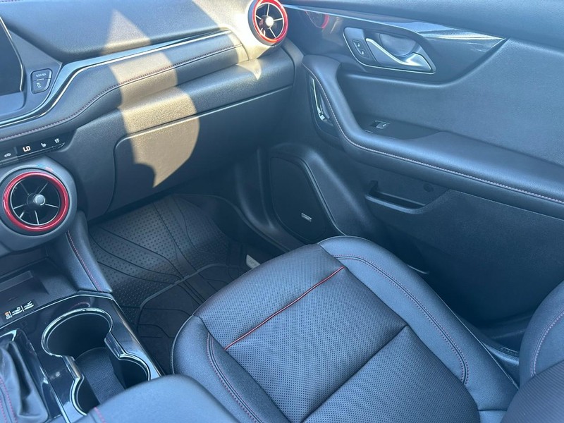 Chevrolet Blazer Vehicle Full-screen Gallery Image 16