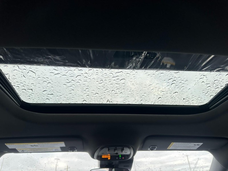 Chevrolet Trax Vehicle Full-screen Gallery Image 5