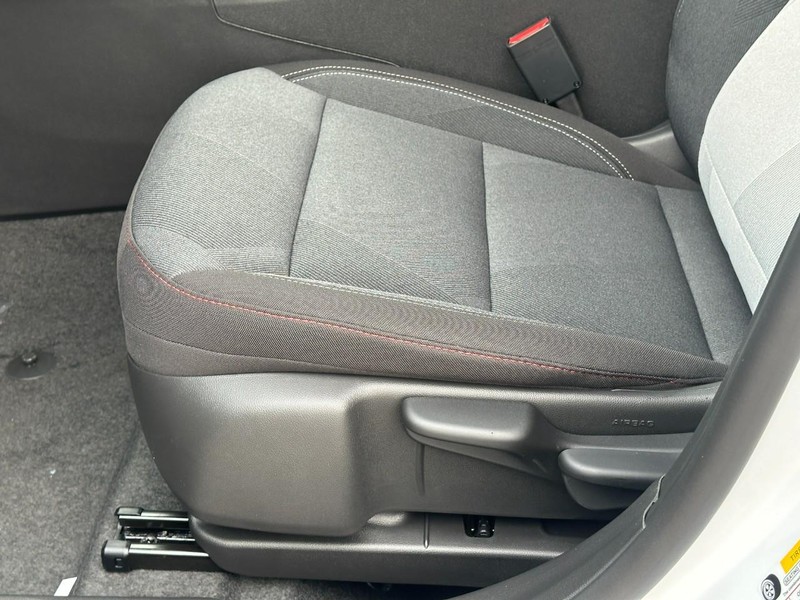 Chevrolet Trax Vehicle Full-screen Gallery Image 11