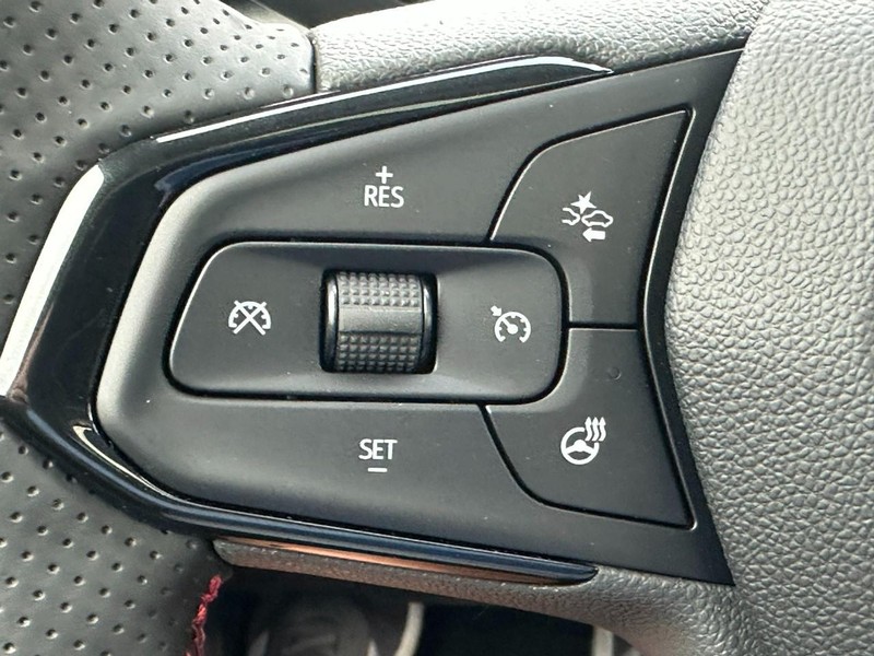 Chevrolet Trax Vehicle Full-screen Gallery Image 12