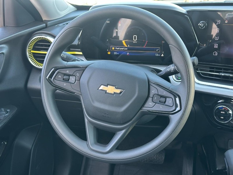Chevrolet Trax Vehicle Full-screen Gallery Image 6
