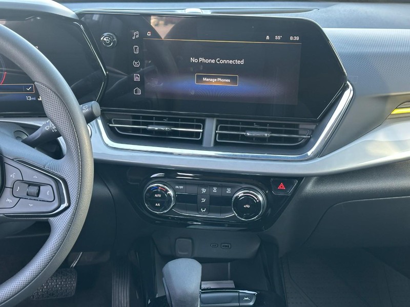 Chevrolet Trax Vehicle Full-screen Gallery Image 7