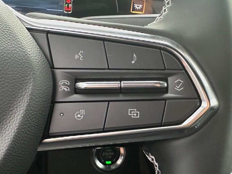 Chevrolet Traverse Vehicle Full-screen Gallery Image 10