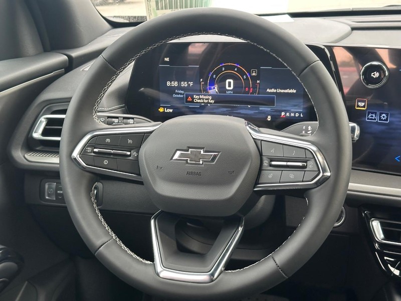 Chevrolet Traverse Vehicle Full-screen Gallery Image 8