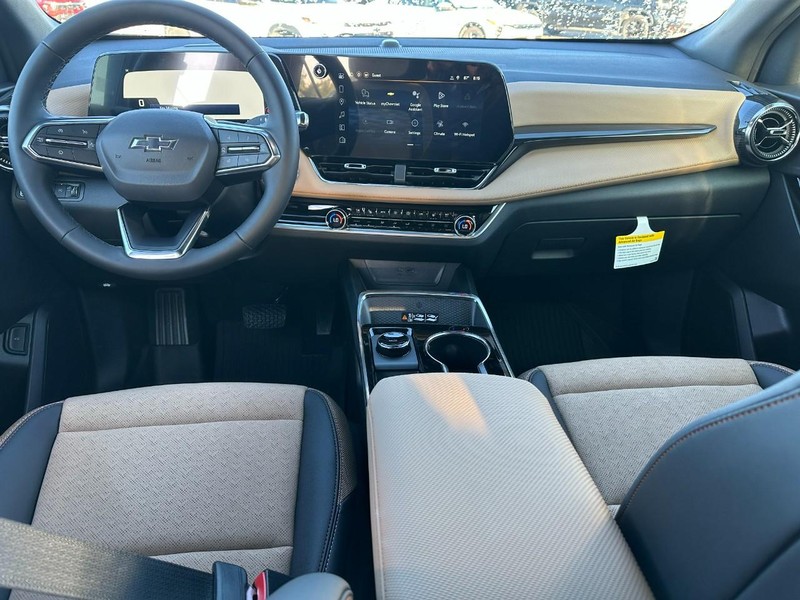 Chevrolet Equinox Vehicle Full-screen Gallery Image 5