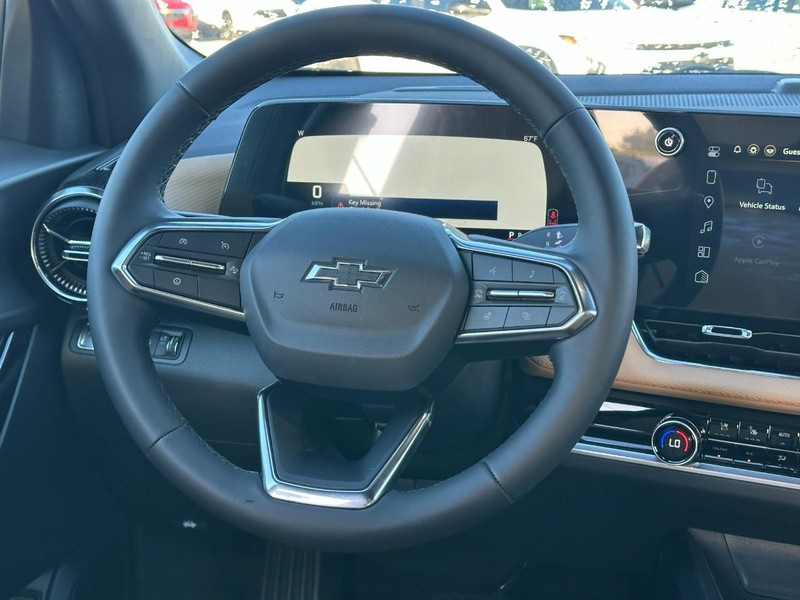 Chevrolet Equinox Vehicle Full-screen Gallery Image 6