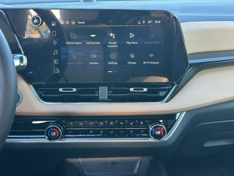 Chevrolet Equinox Vehicle Full-screen Gallery Image 7