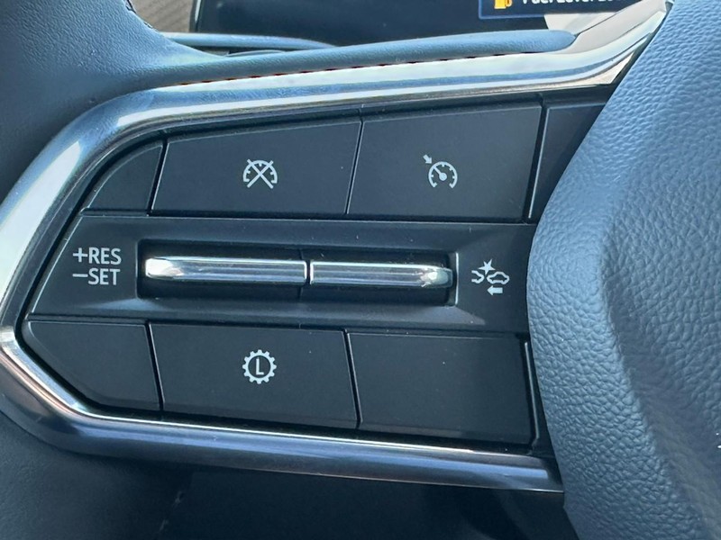 Chevrolet Equinox Vehicle Full-screen Gallery Image 12