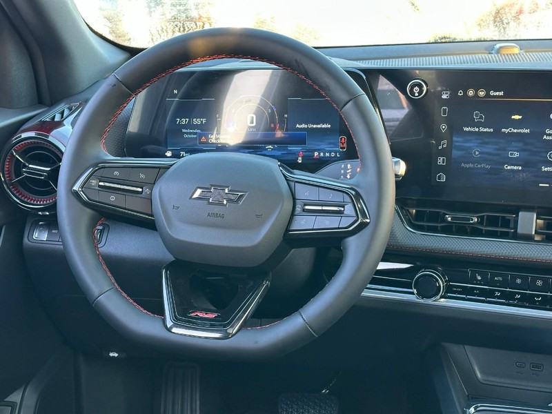 Chevrolet Equinox Vehicle Full-screen Gallery Image 7