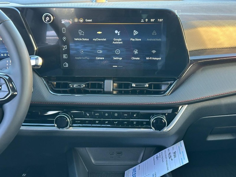 Chevrolet Equinox Vehicle Full-screen Gallery Image 8