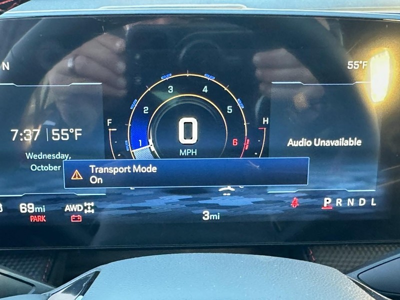 Chevrolet Equinox Vehicle Full-screen Gallery Image 14