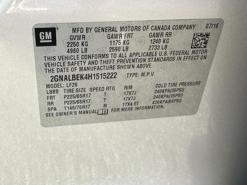 Chevrolet Equinox Vehicle Full-screen Gallery Image 22