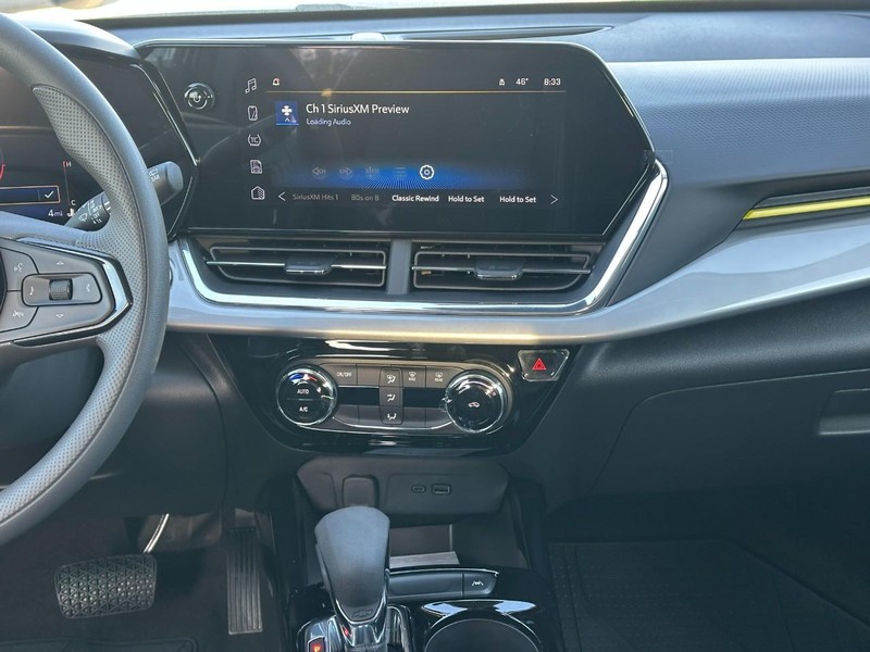 Chevrolet Trax Vehicle Full-screen Gallery Image 7