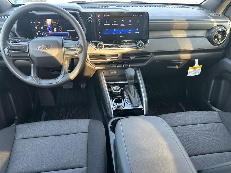 Chevrolet Colorado Vehicle Full-screen Gallery Image 5