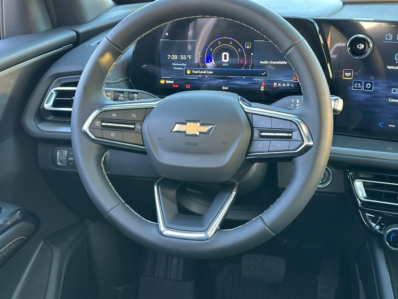 Chevrolet Traverse Vehicle Full-screen Gallery Image 8