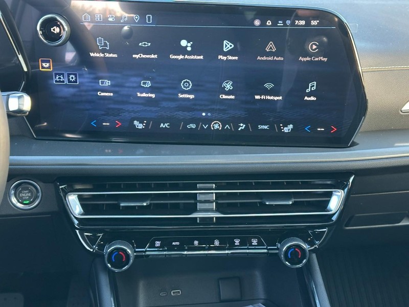 Chevrolet Traverse Vehicle Full-screen Gallery Image 9