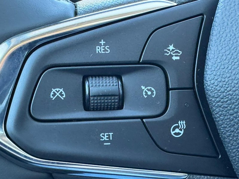 Chevrolet Trax Vehicle Full-screen Gallery Image 12