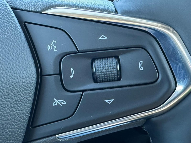 Chevrolet Trax Vehicle Full-screen Gallery Image 13