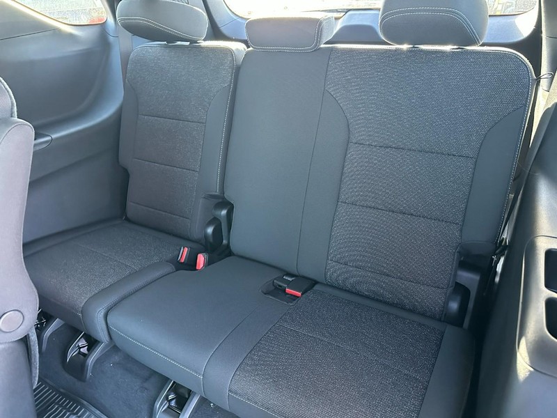 Chevrolet Traverse Vehicle Full-screen Gallery Image 5