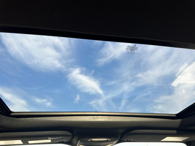 Ford Expedition Vehicle Full-screen Gallery Image 13