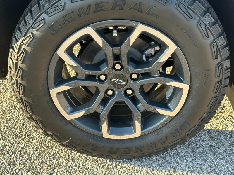 Chevrolet Equinox Vehicle Full-screen Gallery Image 6