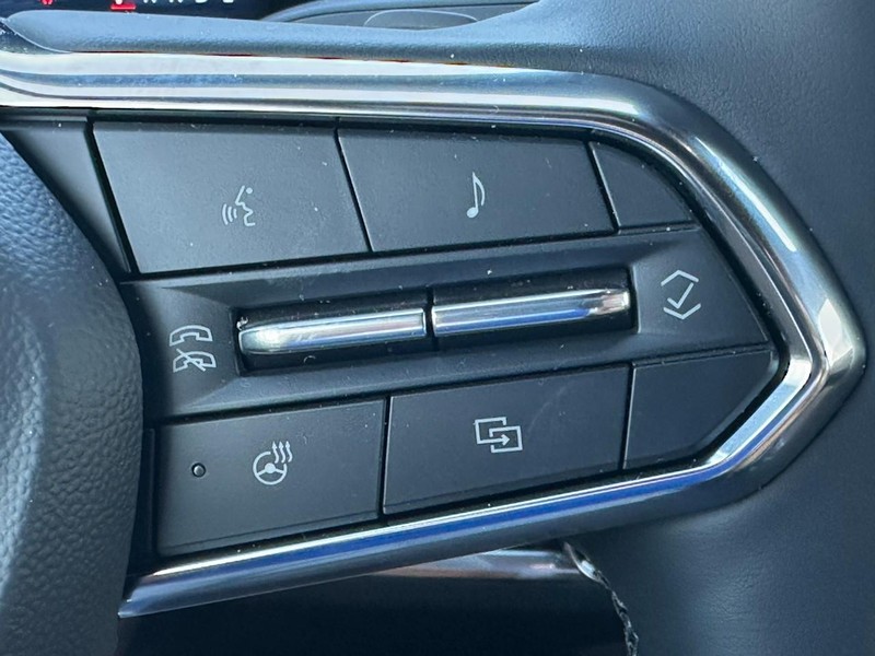 Chevrolet Equinox Vehicle Full-screen Gallery Image 19