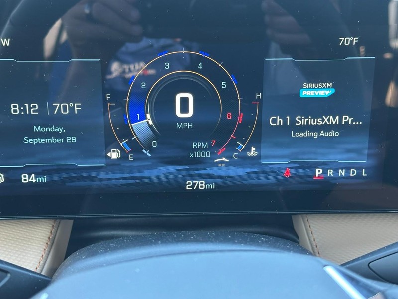 Chevrolet Equinox Vehicle Full-screen Gallery Image 20