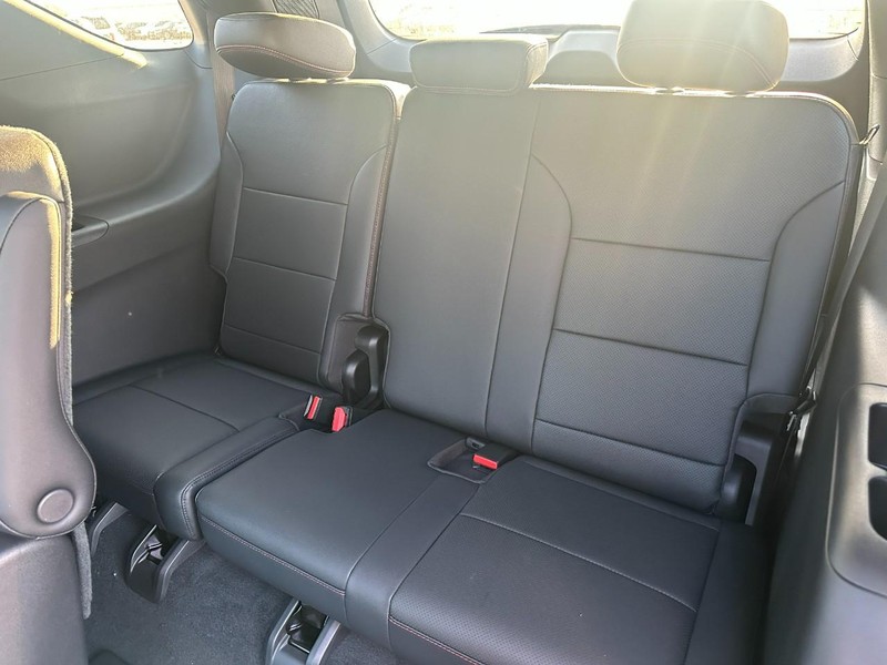 Chevrolet Traverse Vehicle Full-screen Gallery Image 5