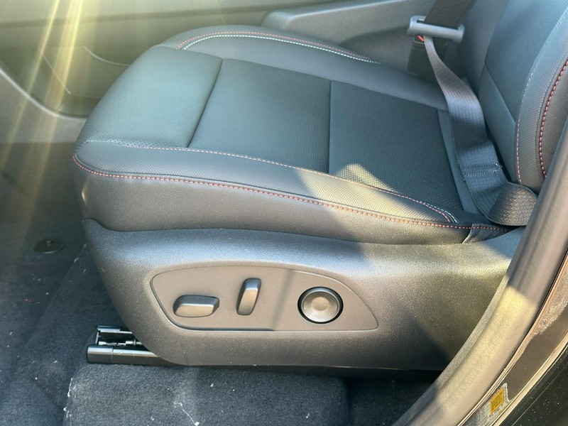 Chevrolet Traverse Vehicle Full-screen Gallery Image 13