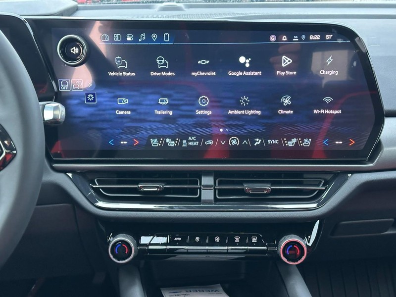 Chevrolet Equinox EV Vehicle Full-screen Gallery Image 8