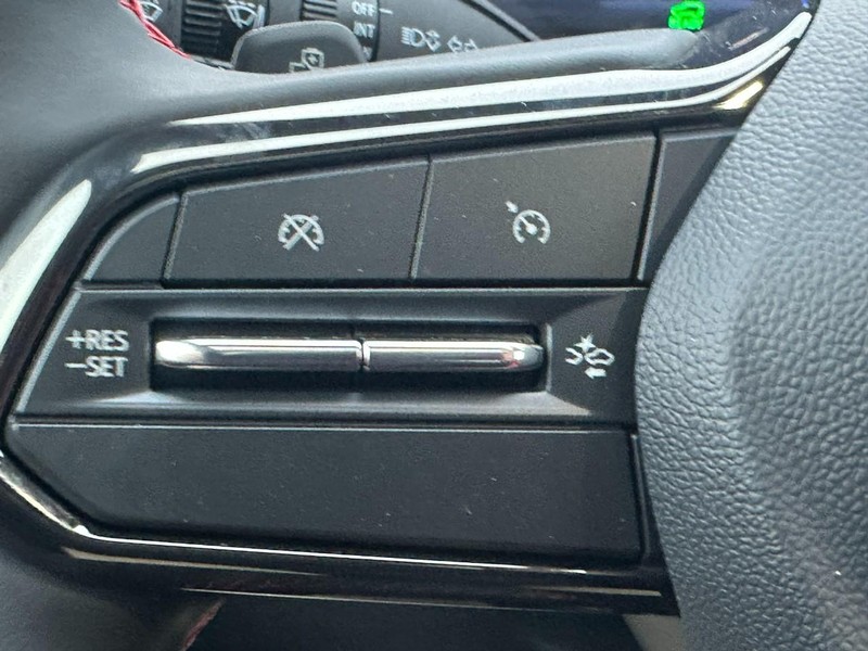 Chevrolet Equinox EV Vehicle Full-screen Gallery Image 13