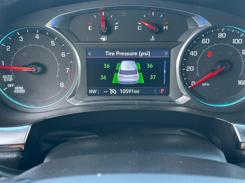 Chevrolet Traverse Limited Vehicle Full-screen Gallery Image 22