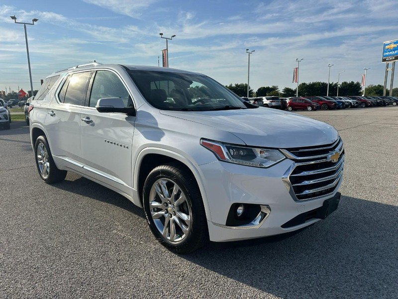 Chevrolet Traverse Vehicle Full-screen Gallery Image 8