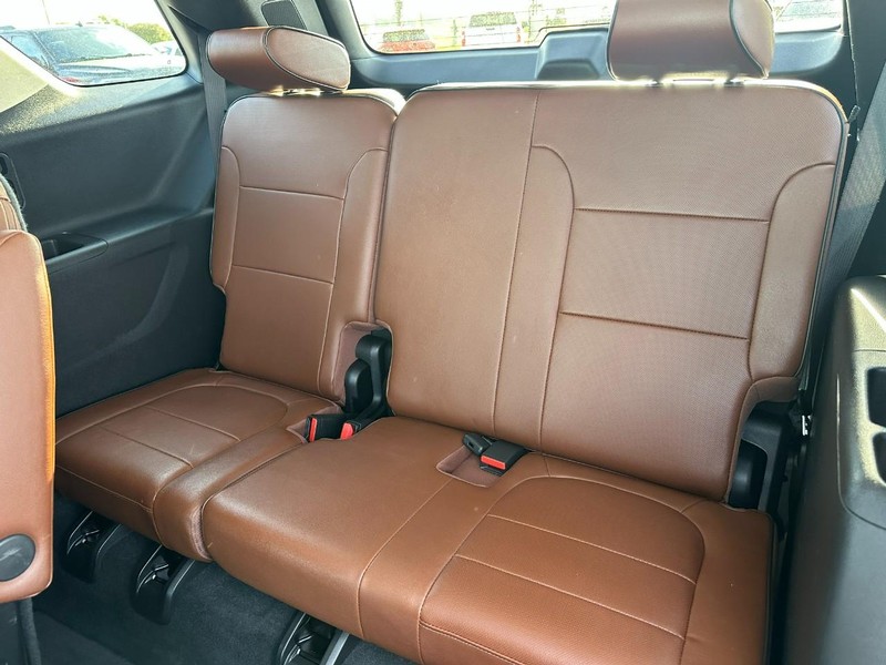 Chevrolet Traverse Vehicle Full-screen Gallery Image 11