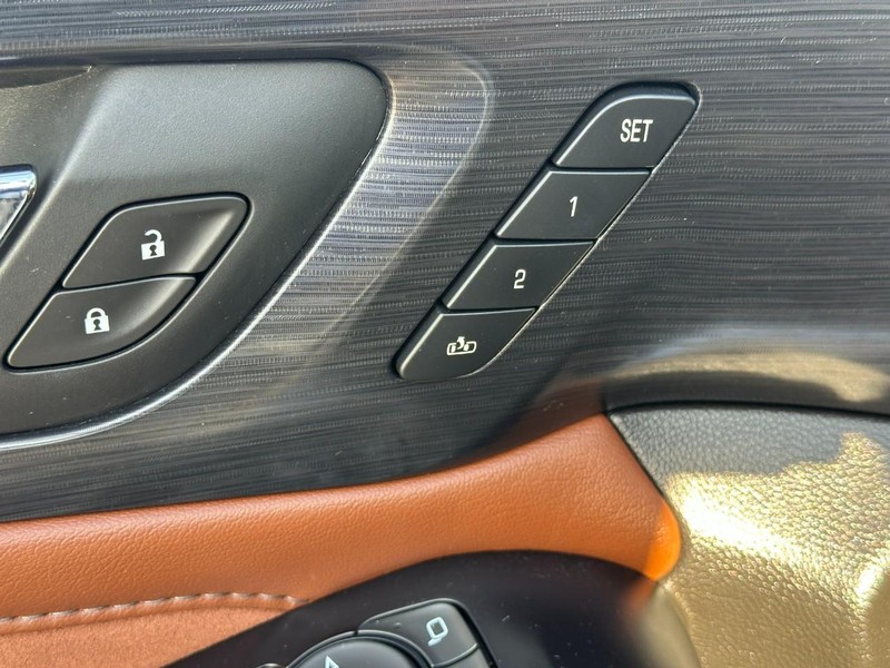 Chevrolet Traverse Vehicle Full-screen Gallery Image 20