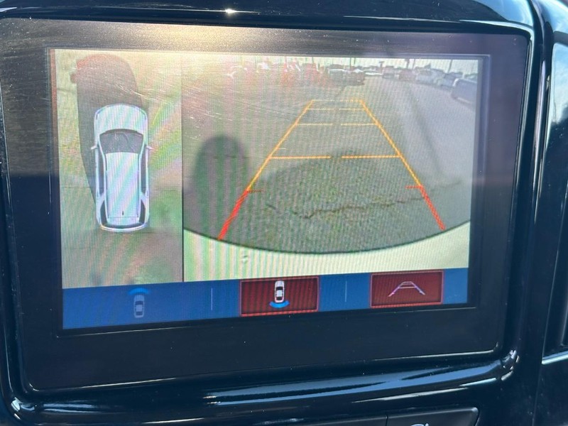 Chevrolet Traverse Vehicle Full-screen Gallery Image 28