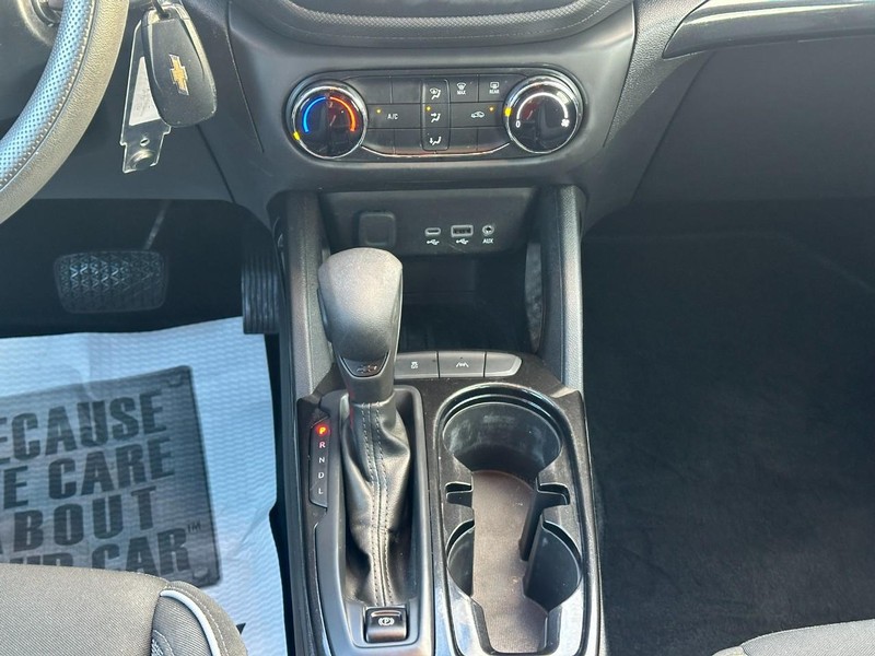 Chevrolet Trailblazer Vehicle Full-screen Gallery Image 14