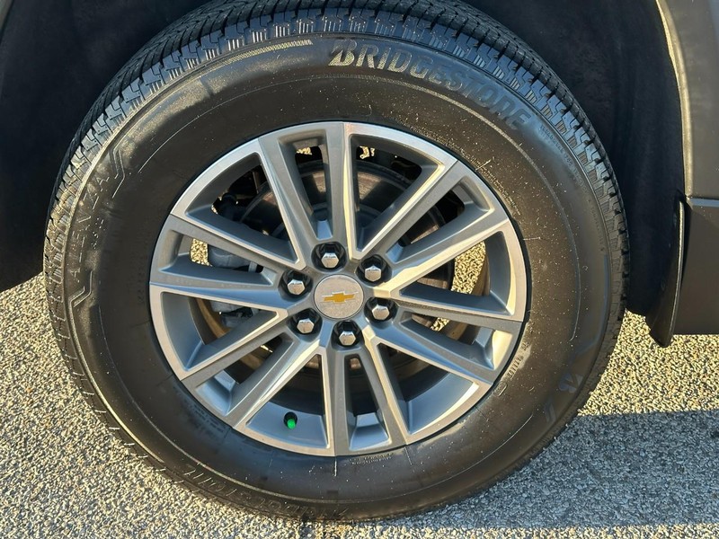 Chevrolet Traverse Vehicle Full-screen Gallery Image 6