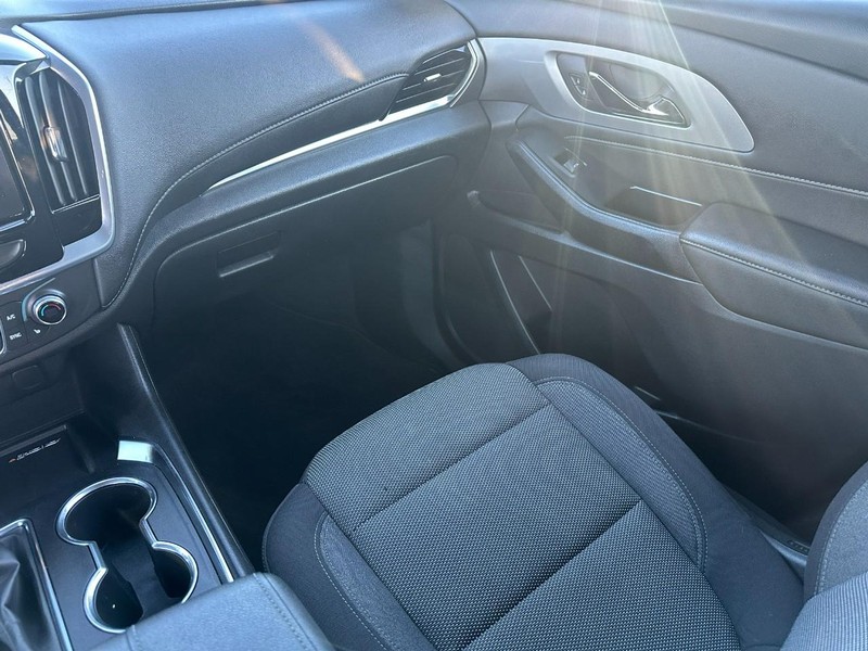 Chevrolet Traverse Vehicle Full-screen Gallery Image 15