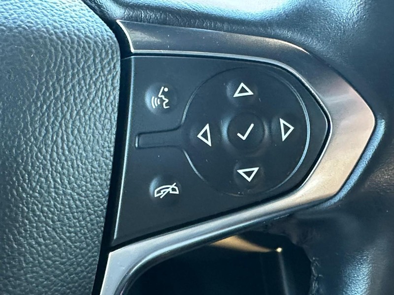 Chevrolet Traverse Vehicle Full-screen Gallery Image 19