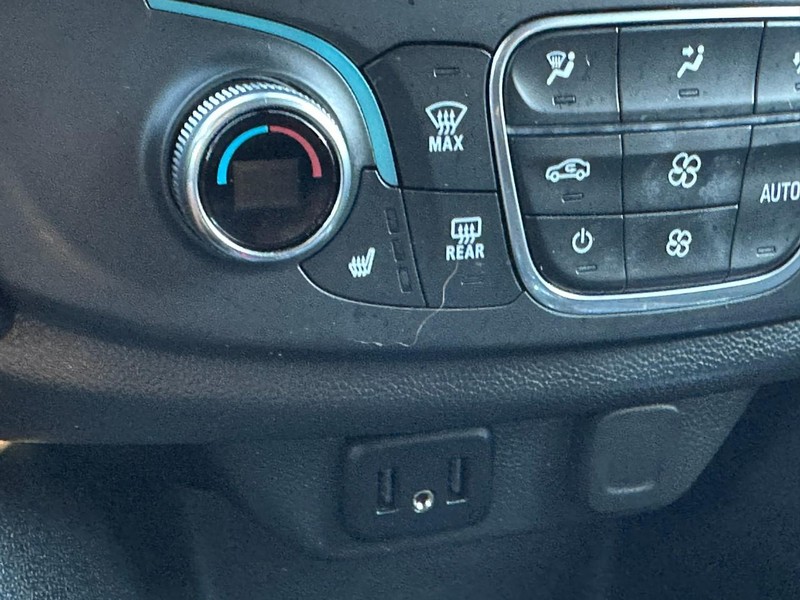 Chevrolet Traverse Vehicle Full-screen Gallery Image 21