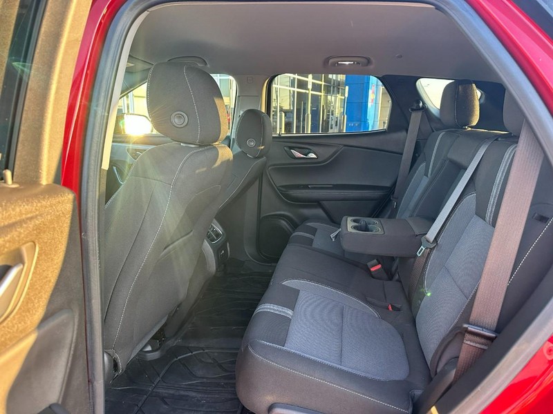 Chevrolet Blazer Vehicle Full-screen Gallery Image 9