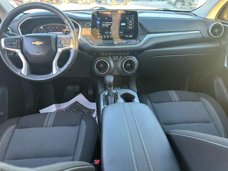 Chevrolet Blazer Vehicle Full-screen Gallery Image 10