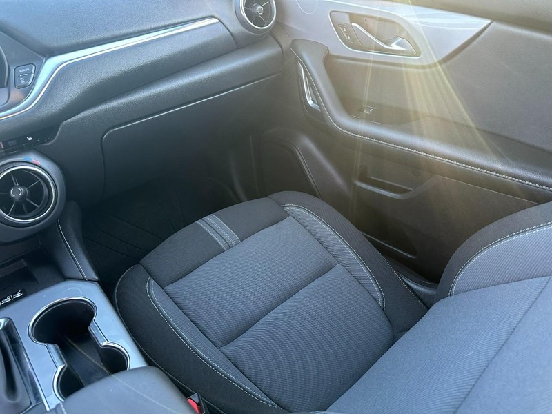 Chevrolet Blazer Vehicle Full-screen Gallery Image 14