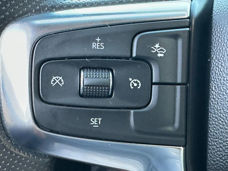 Chevrolet Blazer Vehicle Full-screen Gallery Image 17