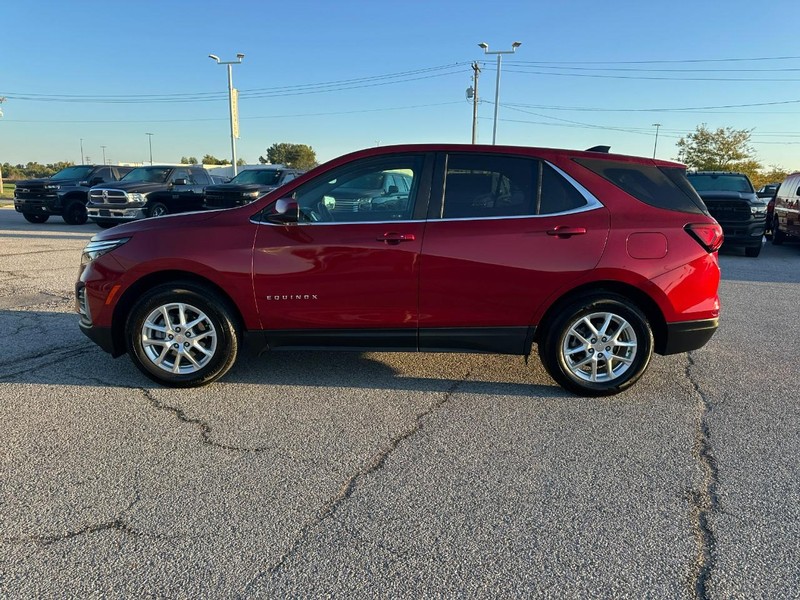 Chevrolet Equinox Vehicle Full-screen Gallery Image 2