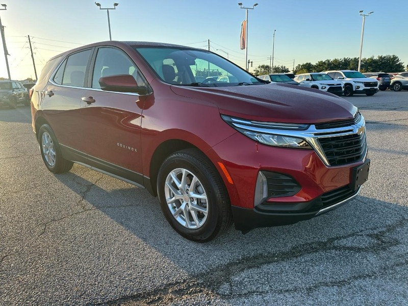 Chevrolet Equinox Vehicle Full-screen Gallery Image 8
